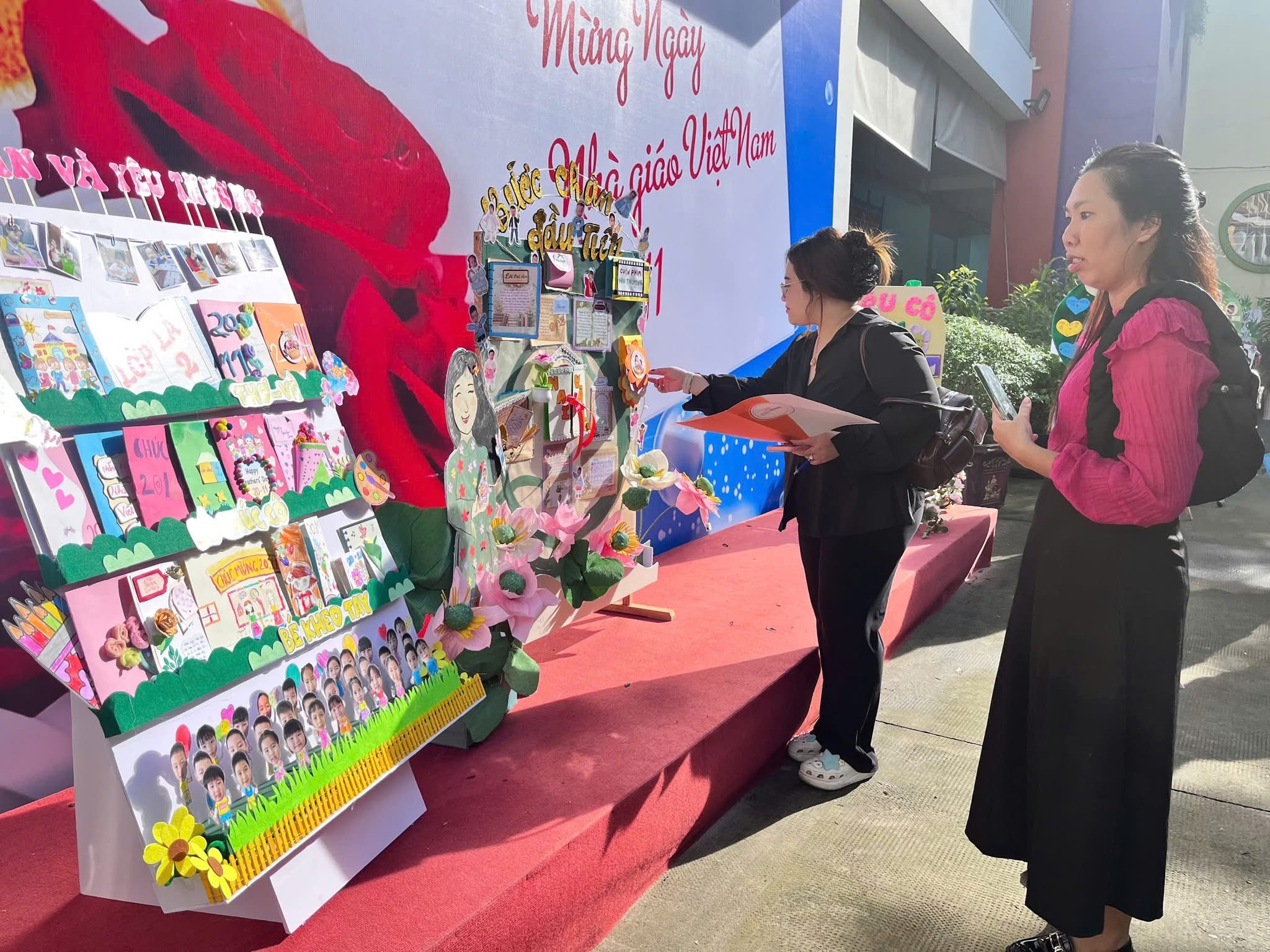  🎉🍀   📰 Hội thi làm báo tường với chủ đề “Tri ân và Yêu thương” ❤️