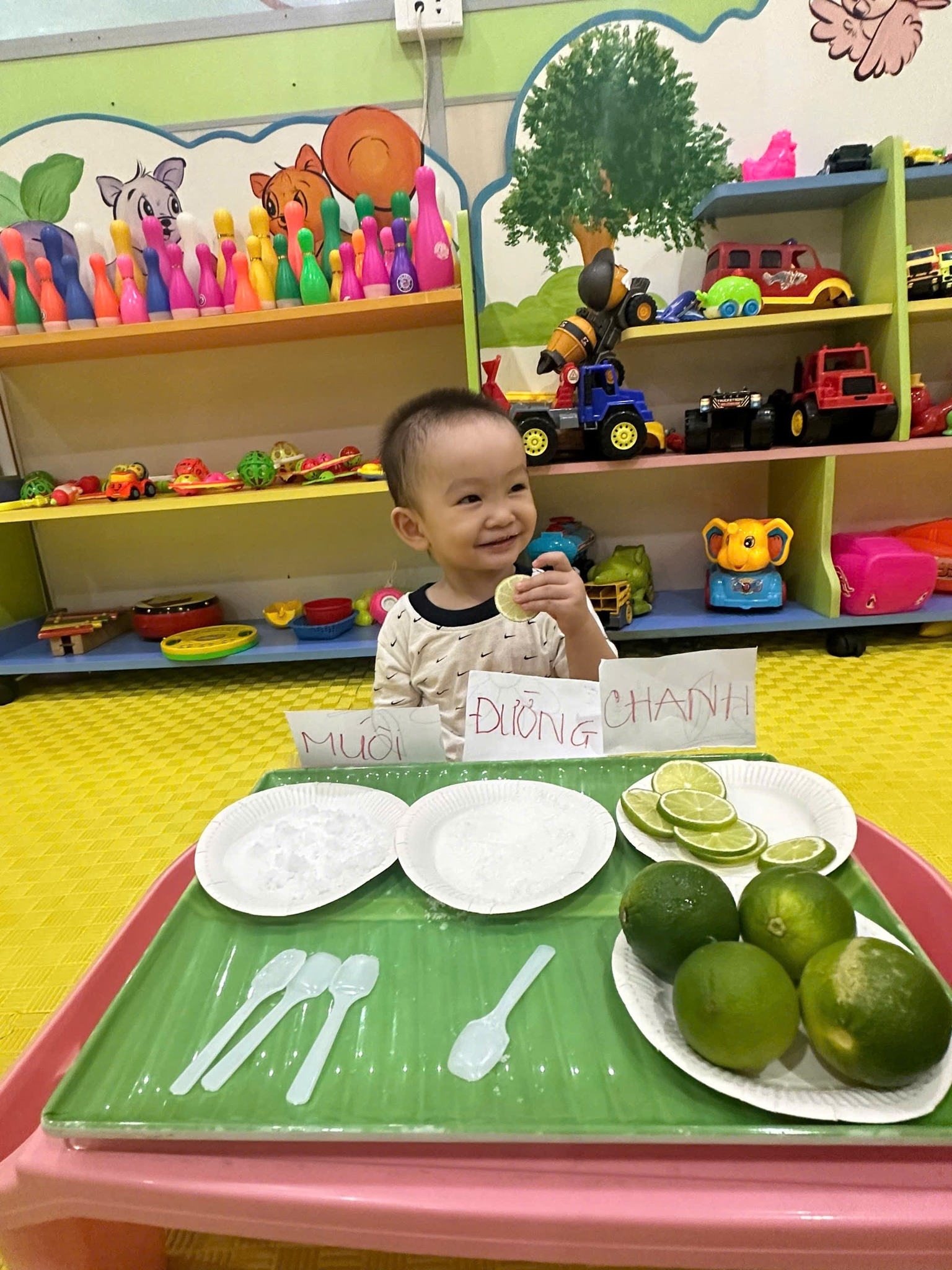 🍋 LỚP BAMBI: CÙNG BÉ KHÁM PHÁ VỊ GIÁC 🍬